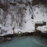 ［6］奥鬼怒の加仁湯は一面の雪景色