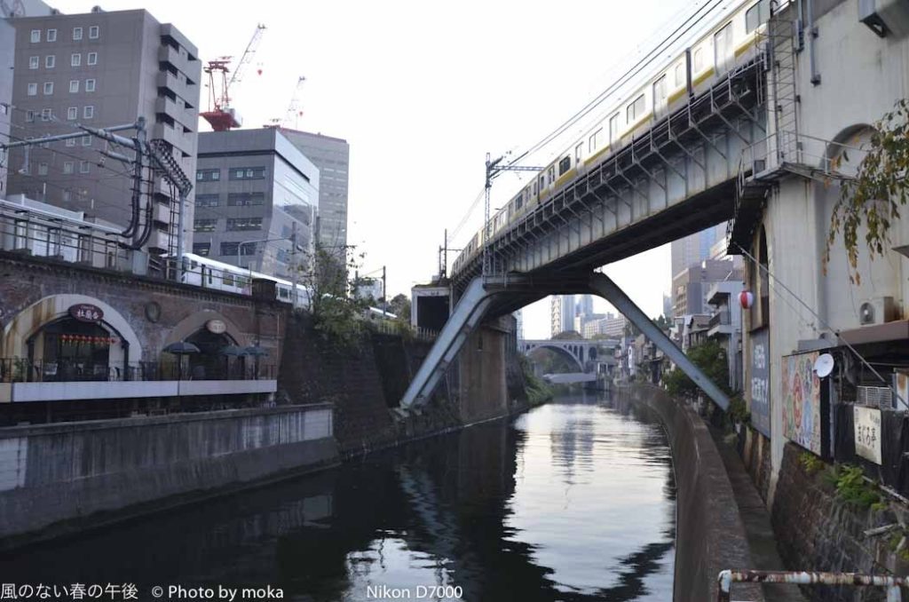 ［6］日曜日の神田