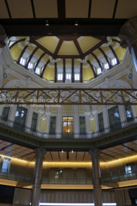 ［6］駅を降りたら、すぐにチェックイン