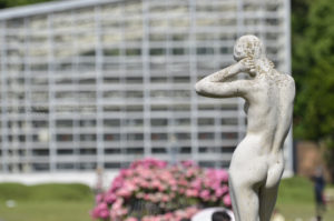 ［6］バラ園と、美しきビーナス像