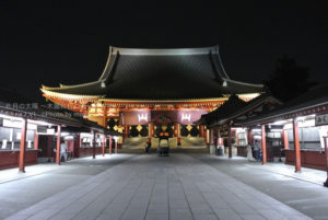 ［6］夜の浅草寺はムード満点、雰囲気も最高！！