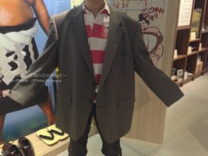 ［6］元横綱武蔵丸の体は、やっぱり大きかった！！