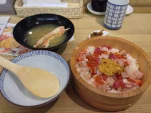 ［6］築地のランチはココで決まり！　〜海鮮丼ひつまぶし〜