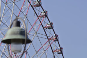 ［6］ダイヤと花の観覧車にズームイン！