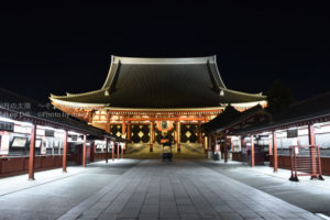 ［6］夜の浅草寺を参拝