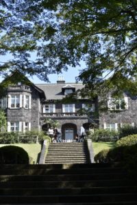 ［6］旧古川庭園が紅葉に囲まれるのはいつだろう・・