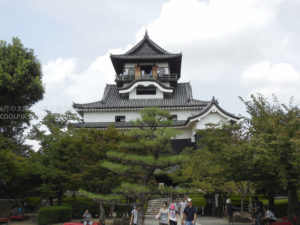 ［6］現存天守12城の一つ、国宝犬山城