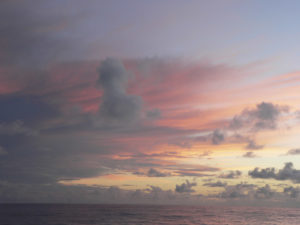 ［6］大海原で観る朝焼け