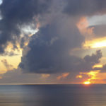 ［6］夕日を眺めながら黄昏れる