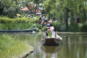 ［6］佐原の嫁入り船