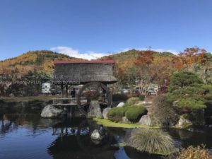 ［6］水辺と紅葉とiPhone7