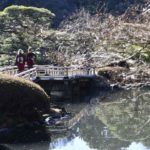 ［6］新宿御苑の日本庭園で記念撮影
