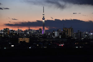 ［６］マジックアワーのスカイツリー