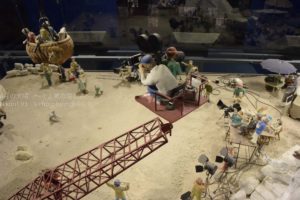 ［６］テレビ撮影の裏側をリアルにとらえたジオラマ