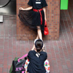 ［６］デビュー目前！？可愛らしく「はいポーズ！！」