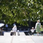 ［６］秋晴れの下で、丸の内の和田倉噴水公園を撮影