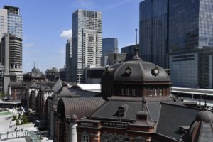 ［６］東京丸の内の新名所、KITTEの屋上からの風景