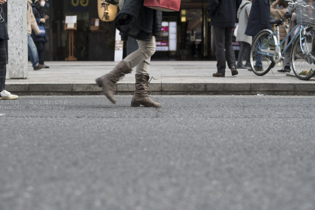 ［６］銀座の街を行き交う人々