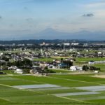 ［６］遠くに見えるは、真夏の富士山