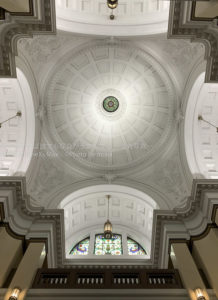 ［６］国立科学博物館の日本館の美しさに見惚れる。