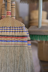 ［６］懐かしの箒をアート風に撮る！！