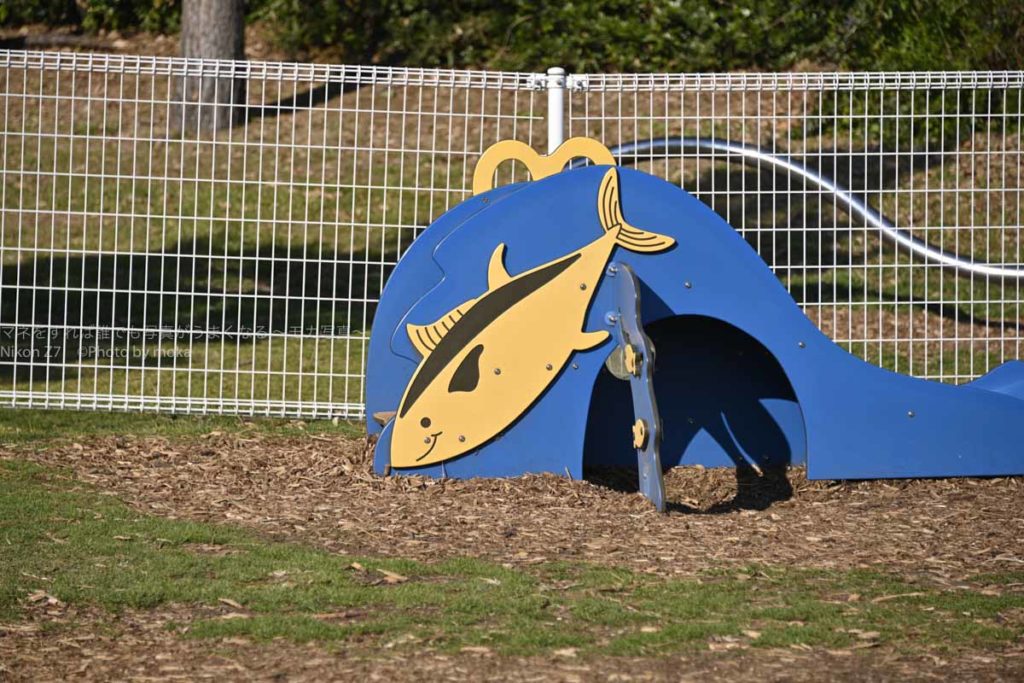 ［６］子供用の遊具のデザインが「マグロ」って・・