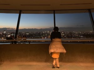 ［６］マジックアワー時の夕景を見つめて