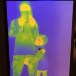 ［６］サーモカメラで体の表面温度を撮影