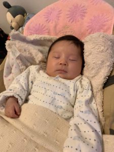 ［６］どんなに大泣きされても寝顔は天使に見える