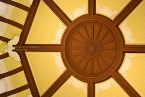 単焦点レンズを使って東京駅でスナップ撮影!!