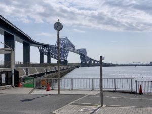 東京ゲートブリッジを見上げて見る！！