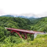 八ヶ岳高原ラインの赤い橋「東沢大橋」