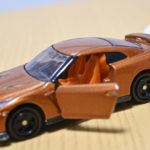 【家で撮る写真】現実のスポーツカーと夢のスポーツカー