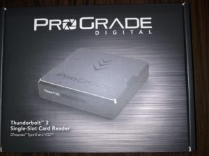 プログレードデジタルの「CFexpress B」のカードリーダー