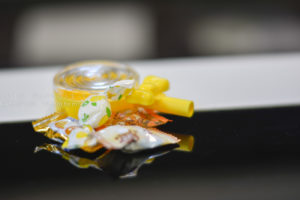 【家で撮る写真】子供のオモチャとおやつ