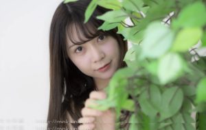 【ポートレート撮影】植物の影から「ひょっこりはん」