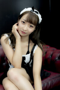 モデル：神崎さとみさん