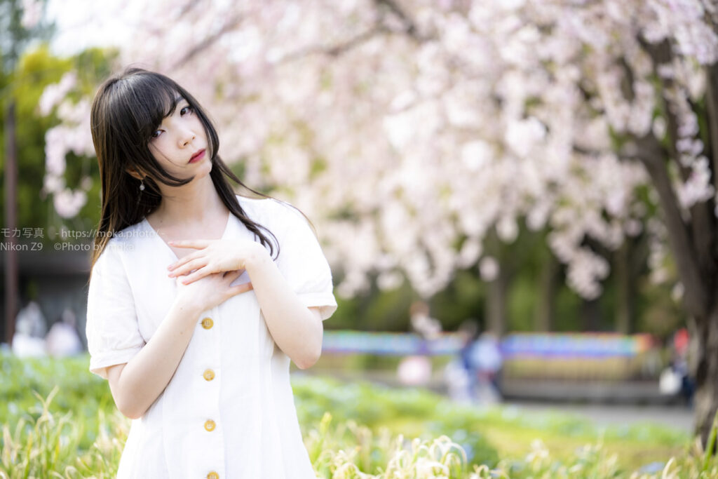 【ポートレート撮影】枝垂れ桜に背景にポートレート撮影