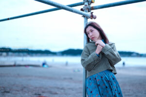 【ポートレート撮影】秋の海風を感じながら・・