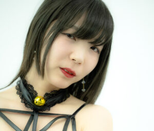 【ポートレート撮影】彼女に鈴をつけてみた