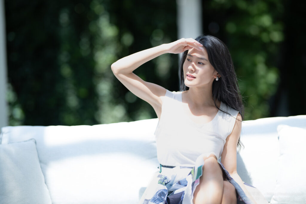 【ポートレート撮影】緑の中で陽射しを浴びて