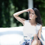 【ポートレート撮影】緑の中で陽射しを浴びて