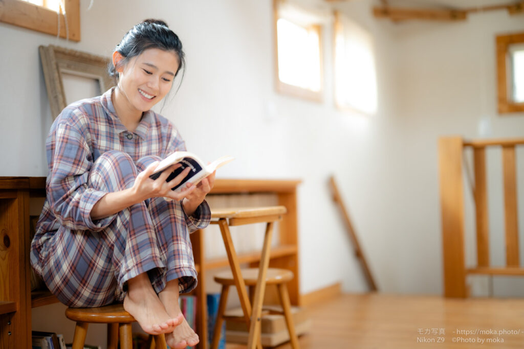 【ポートレート撮影】朝から読書、でも読書は苦手です・・