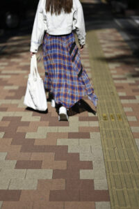 【スナップ撮影】歩く後ろ姿をパシャリ